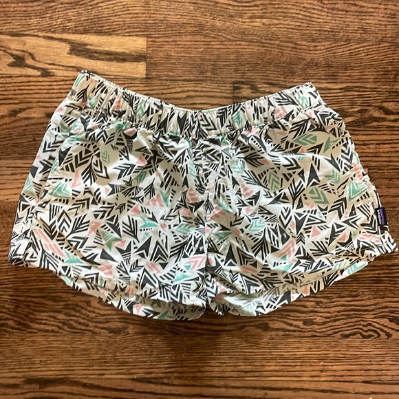 Patagonia Pants - Patagonia Barely Baggies Shorts, Like new, Small